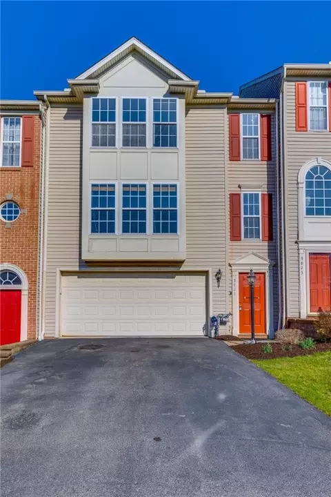 5021 Foxwood Ct, Gibsonia, PA 15044