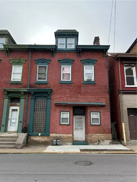 1703 Lowrie St, Pittsburgh, PA 15212