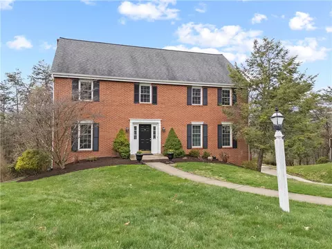 2481 Dogwood Dr, Wexford, PA 15090