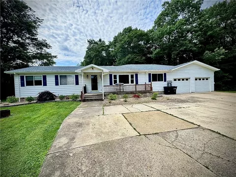 105 Hemlock Ln, Clymer, PA 15728