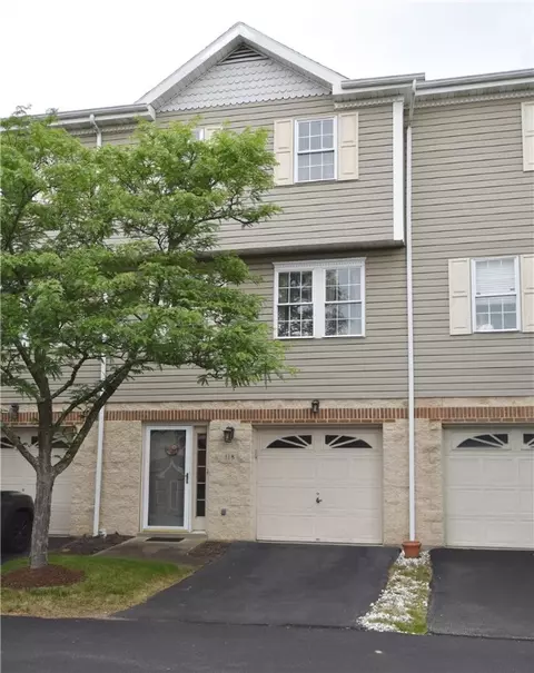 118 Paddock Ln, Pittsburgh, PA 15236