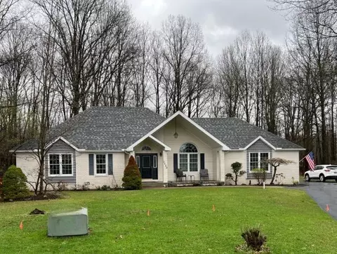 3680 Marylane Dr, Hermitage, PA 16148