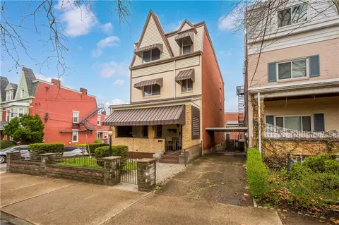 18 Oakland Sq, Pittsburgh, PA 15213