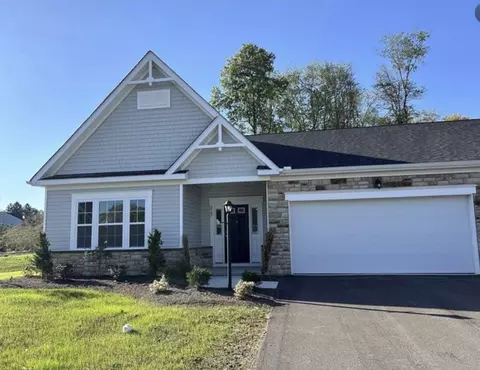 2747 Marra Dr, Gibsonia, PA 15044