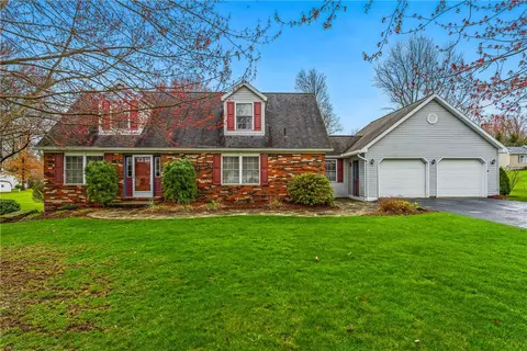 19 Blossom Ct, Mercer, PA 16137