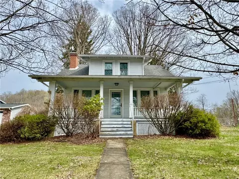 218 N Vine St, Carmichaels, PA 15320