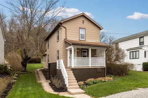 118 Ford St, Tarentum, PA 15084