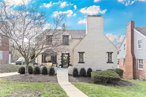 461 Jefferson Dr, Pittsburgh, PA 15228