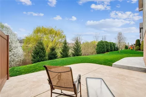 Exterior - 8330 Delaware Ave, North Huntingdon, PA 15642 photo 6 of 7