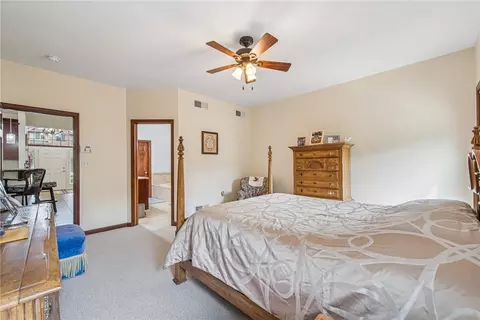 Bedroom - 8330 Delaware Ave, North Huntingdon, PA 15642 photo 2 of 6