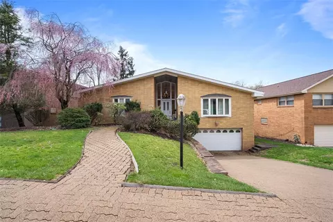 2527 E Mt, Royal, PA 15217
