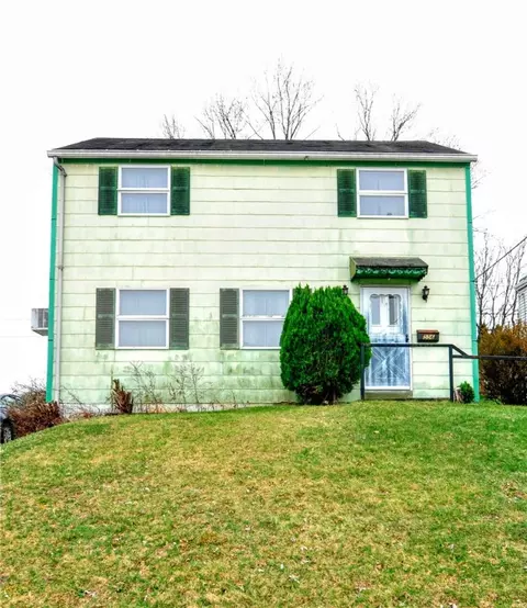 556 Thompson Ave, Clairton, PA 15025