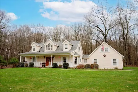 125 Helga Dr, West Sunbury, PA 16061