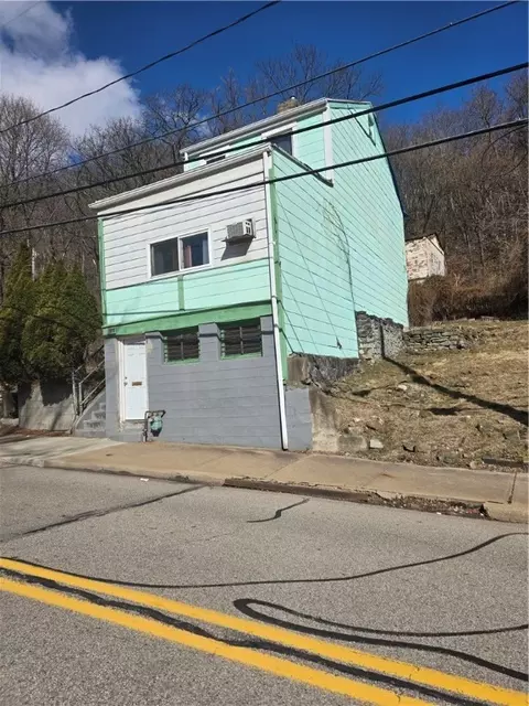 1910 N Charles St, Pittsburgh, PA 15212