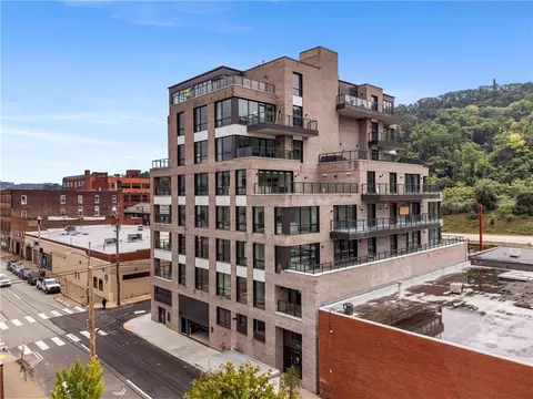 2330 Penn Ave #303, Pittsburgh, PA 15222