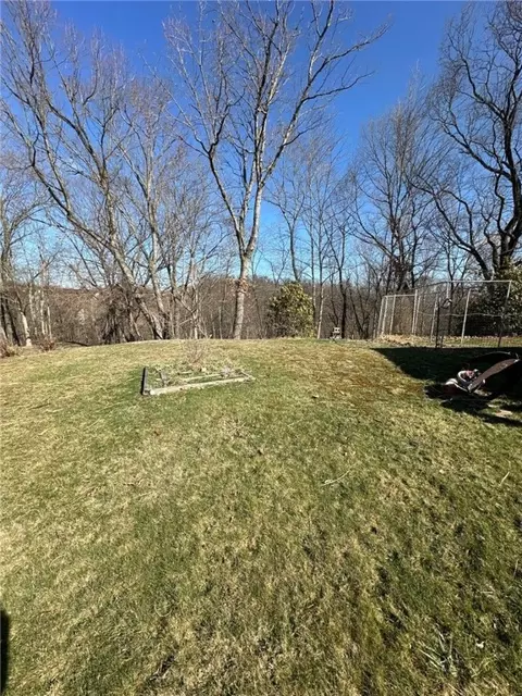 110 Sharp St, Clairton, PA 15025 photo 33