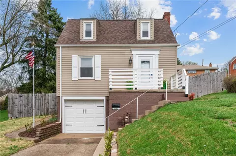1207 Cloverfield Dr, Pittsburgh, PA 15227