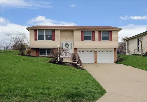 2993 Amy Dr, South Park, PA 15129