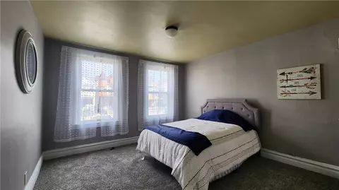 Bedroom - 102 Sumner Ave, Vandergrift, PA 15690 photo 3 of 6