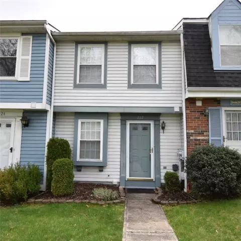 222 Olde Orchard Dr, Bridgeville, PA 15017