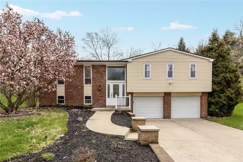 137 Loire Valley Dr, Pittsburgh, PA 15209