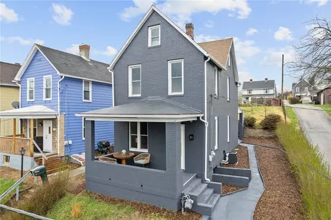 91 Watkins Ave, Donora, PA 15033