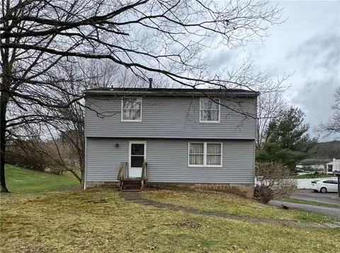 428 Deerfield Dr, Cranberry Township, PA 16066