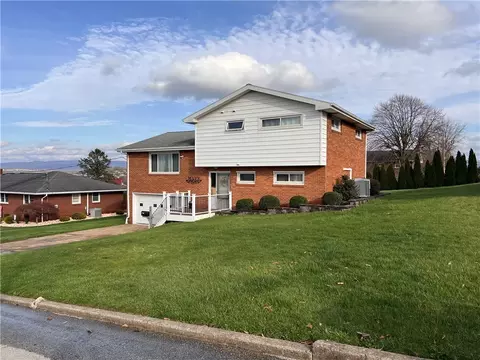 341 W 1st Ave, Latrobe, PA 15650