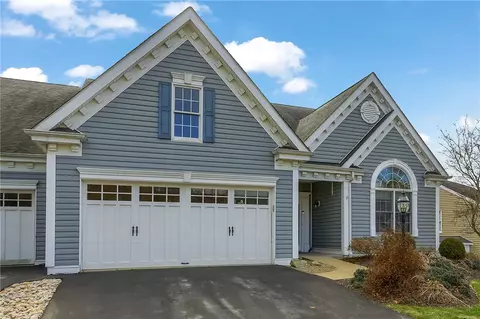 236 Estates Dr, Gibsonia, PA 15044