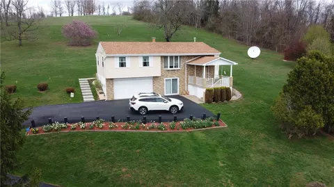 369 Lippencott Rd, Waynesburg, PA 15370
