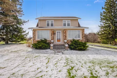 1830 Forest Hills Dr, Windber, PA 15963