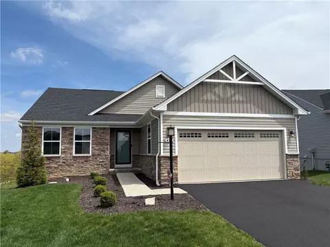 431 Spruce Ln, Houston, PA 15342