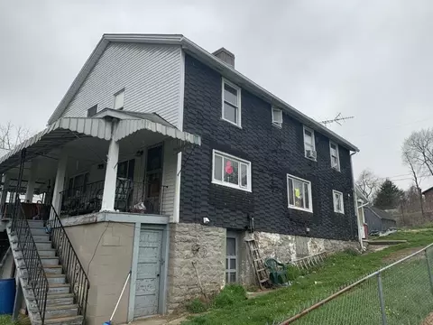486 Second St, Chestnut Ridge, PA 15422