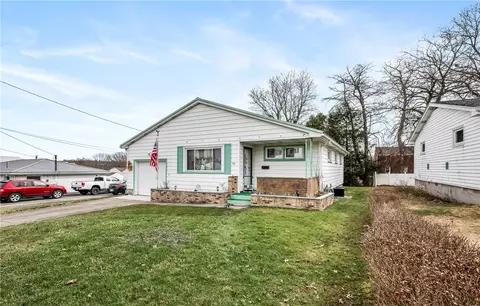 791 Crowder Ave, Sharon, PA 16146