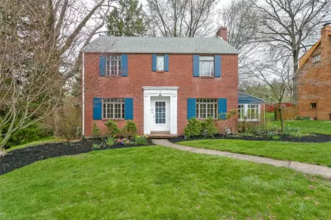 110 Glenfield Dr, Pittsburgh, PA 15235