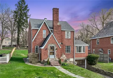 210 Morewood Rd, Glenshaw, PA 15116