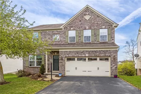 114 Village Cir, Oakdale, PA 15071