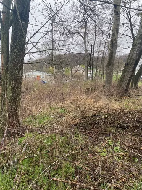 649 N 5th Ave, Indiana, PA 15701
