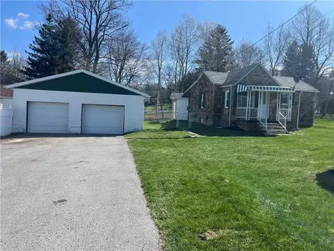 944 Main St, Central City, PA 15926
