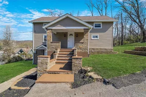 413 Cedar St, Sutersville, PA 15083