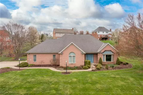 303 Oak Ridge Dr, Venetia, PA 15367
