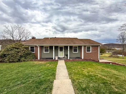 210 Locust St, Rural Valley, PA 16249