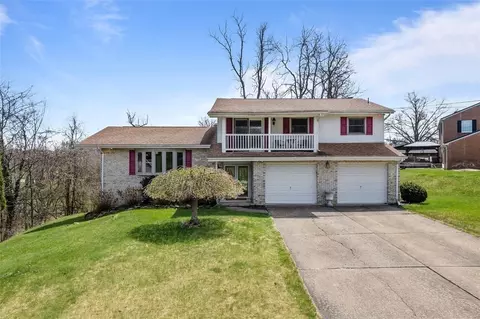 126 Woodland Dr, New Kensington, PA 15068