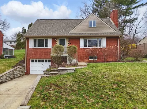 285 Park Entrance Dr, Pittsburgh, PA 15228
