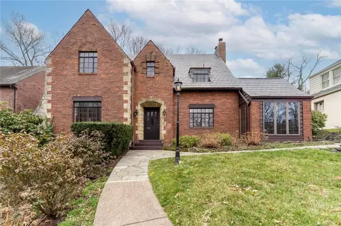 46 Rocklynn Pl, Pittsburgh, PA 15228