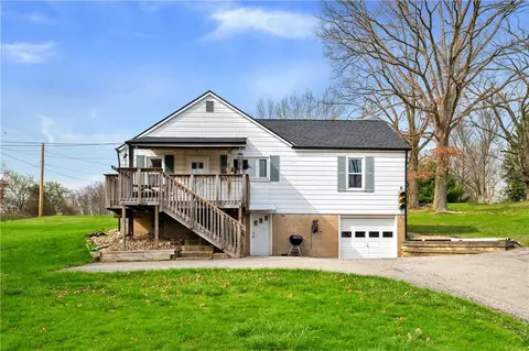 5136 Hardt Rd, Gibsonia, PA 15044