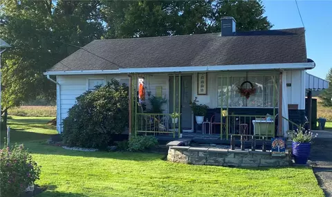 637 Browns Ferry Rd, Carmichaels, PA 15320