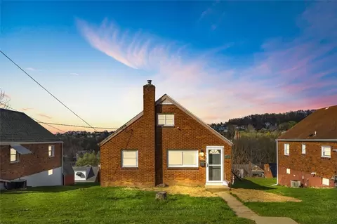 418 Mary St, Jeannette, PA 15644