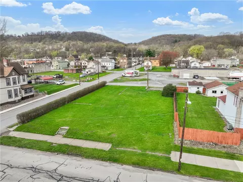 2503 7th Ave, Beaver Falls, PA 15010