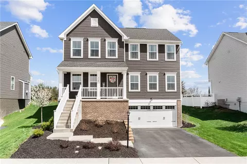 116 Valentino Ln, Zelienople, PA 16063